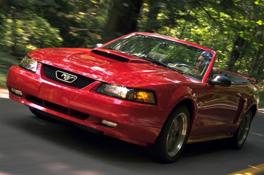  Ford Mustang GT Convertible 1999 года  (фото 60 из 74)